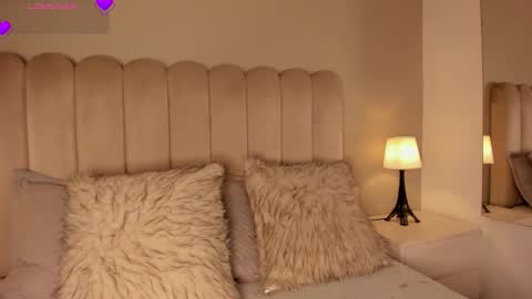 Melanie online show from 03/10/26, 07:41