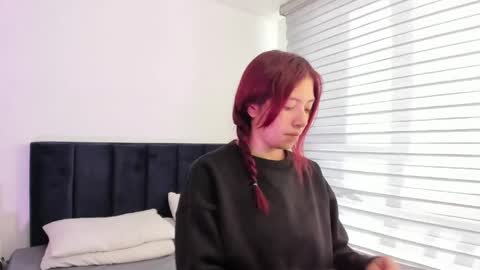 Melanie roux  online show from 06/02/26, 12:29