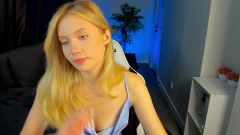 Melanie online show from 10/18/25, 12:57