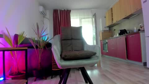 Snapshot of melanie_way chatting on 09/12/25, 03:12 melanie_way online show from 09/12/25, 03:12