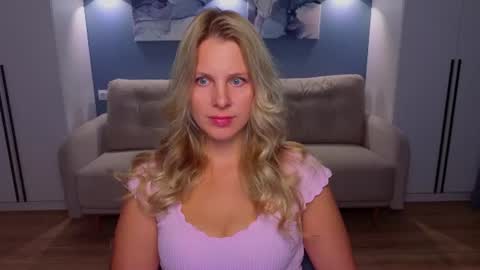 Melanie Bennett online show from 07/13/26, 08:17