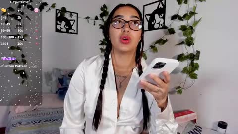 Melanie online show from 10/09/25, 11:47