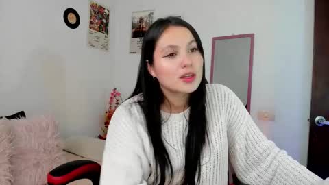 Snapshot of melanieev chatting on 02/12/26, 06:25 mel online show from 02/12/26, 06:25