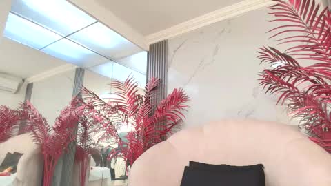 Snapshot of melaniepatton chatting on 09/23/25, 12:19 Melanie online show from 09/23/25, 12:19