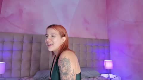 Melanie Roux online show from 03/20/26, 08:03