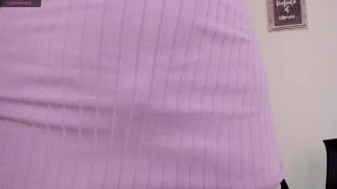 melaniie_roussel online show from 12/11/24, 04:18