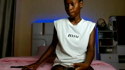 Snapshot of melaninqueen02 chatting on 06/28/26, 11:22 ann online show from 06/28/26, 11:22