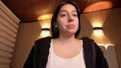 melanny_petite online show from 04/08/26, 01:00