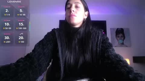 melanny_petite online show from 04/17/26, 12:30