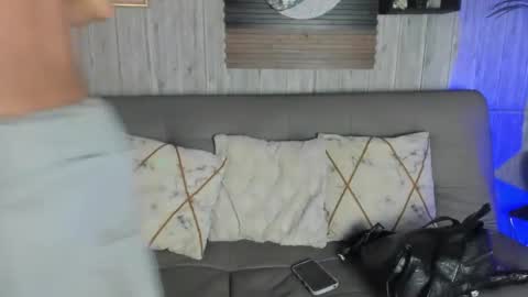 Melany online show from 10/02/25, 03:19