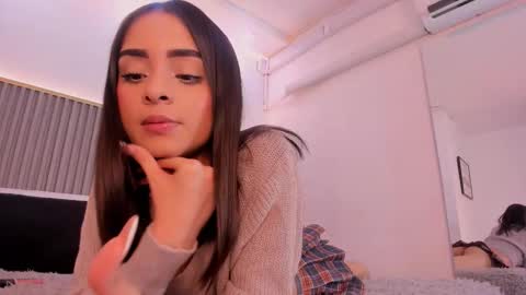 melany_hoffman online show from 11/07/25, 09:26