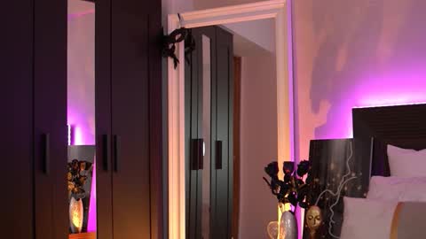 Snapshot of melanyass chatting on 11/11/25, 05:18 Mellanya online show from 11/11/25, 05:18