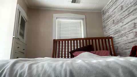 Tan lines online show from 02/01/26, 07:23