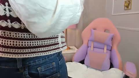 Snapshot of melie_me chatting on 02/19/26, 11:39 MELIE online show from 02/19/26, 11:39