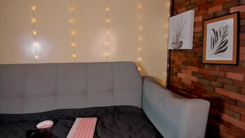 melifresita online show from 12/31/24, 04:04