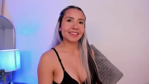 Snapshot of melii_0 chatting on 03/26/26, 11:38 Melii online show from 03/26/26, 11:38