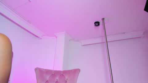 Snapshot of meliissablue chatting on 02/17/25, 01:10 Meliissa online show from 02/17/25, 01:10