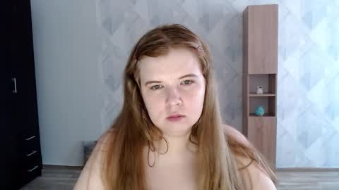 Melina online show from 09/22/25, 07:54