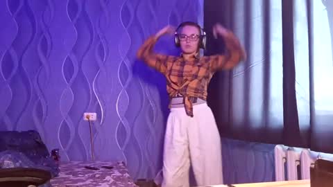 Sofia online show from 04/07/26, 01:22