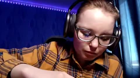 Sofia online show from 04/12/26, 01:27