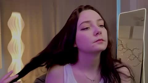 Alice - online show from 04/03/26, 08:23