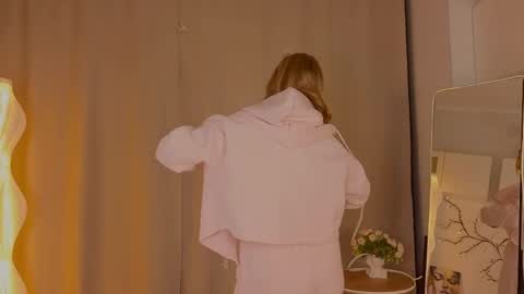 Alice - online show from 04/09/26, 07:19