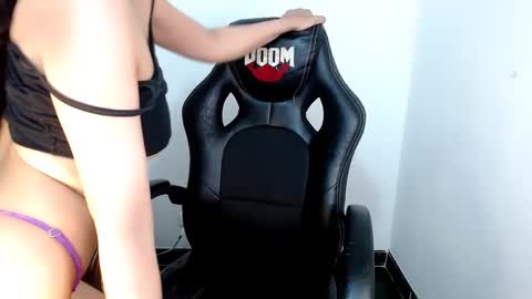 Snapshot of melinna706702 chatting on 01/16/25, 11:48 melinna706702 online show from 01/16/25, 11:48