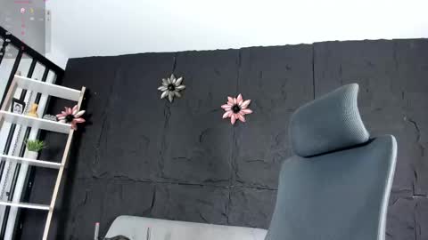 Snapshot of melisabostton_ chatting on 10/08/25, 03:20 Melissa online show from 10/08/25, 03:20