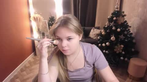 Sophia online show from 12/18/25, 05:24