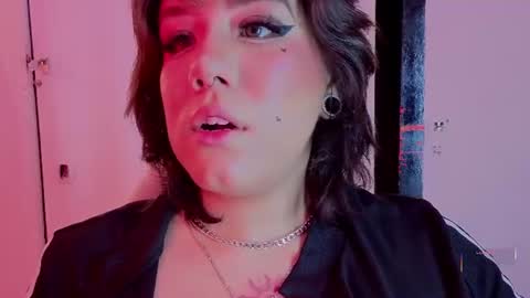 Snapshot of melissa_adamsxxx chatting on 06/20/26, 11:46 Lissa online show from 06/20/26, 11:46