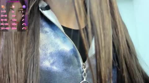 Snapshot of melissa_koster chatting on 09/21/25, 06:26 Melissa 3 online show from 09/21/25, 06:26