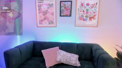 Snapshot of melissa_koster chatting on 10/18/25, 09:32 Melissa 3 online show from 10/18/25, 09:32