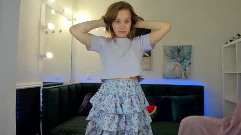 Snapshot of melissa_new22 chatting on 10/08/25, 12:19 melissa_new22 online show from 10/08/25, 12:19