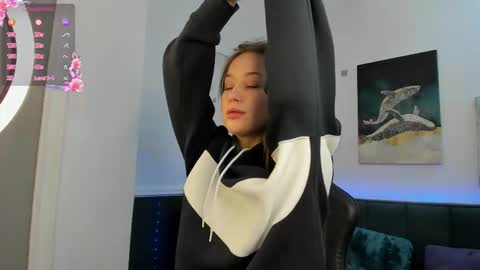 melissa_new22 online show from 11/29/25, 12:35