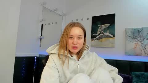 Snapshot of melissa_new22 chatting on 12/22/25, 01:13 melissa_new22 online show from 12/22/25, 01:13