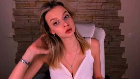 Melissa online show from 02/26/25, 07:27