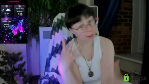 Snapshot of melissa_wells chatting on 06/04/26, 10:16 Melissa online show from 06/04/26, 10:16