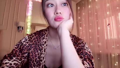 Lisaa online show from 07/13/26, 04:15