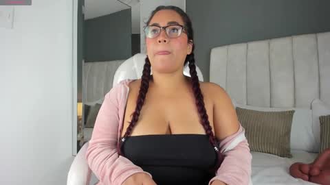 Snapshot of melissakarterrs chatting on 02/20/25, 12:04 M E L I S S A online show from 02/20/25, 12:04