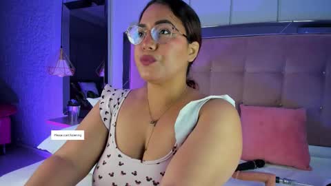 Snapshot of melissakarterrs chatting on 12/03/25, 12:03 M E L I S S A online show from 12/03/25, 12:03