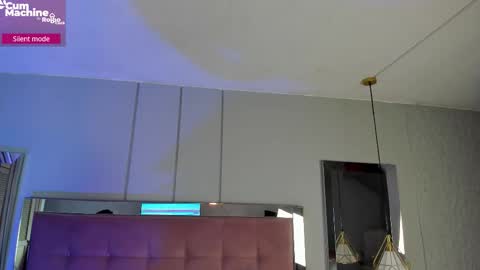 Snapshot of melissakarterrs chatting on 12/19/25, 12:01 M E L I S S A online show from 12/19/25, 12:01