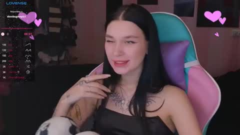 Snapshot of mella_freya chatting on 01/14/25, 08:59 Freya IM NONUDE online show from 01/14/25, 08:59