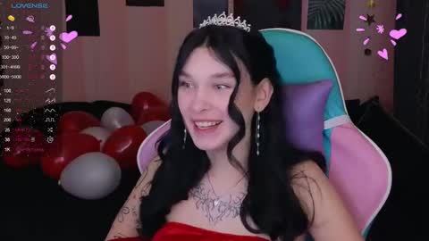 Snapshot of mella_freya chatting on 01/22/25, 09:43 Freya IM NONUDE online show from 01/22/25, 09:43