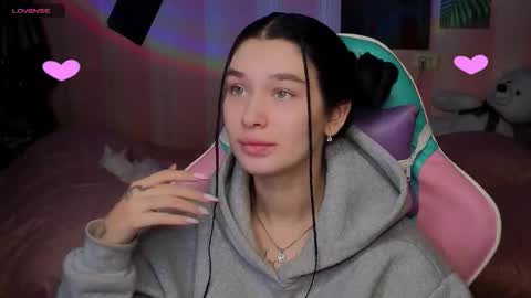 Snapshot of mella_freya chatting on 11/03/25, 11:48 Freya IM NONUDE online show from 11/03/25, 11:48