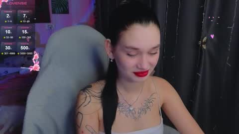 Snapshot of mella_freya chatting on 11/30/25, 10:14 Freya IM NONUDE online show from 11/30/25, 10:14