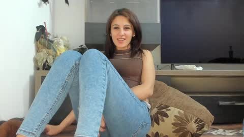 Snapshot of mellbell_ chatting on 02/08/25, 03:08 MellyMell online show from 02/08/25, 03:08