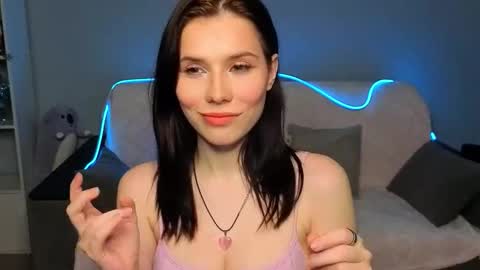 mellhyees online show from 02/27/26, 06:19