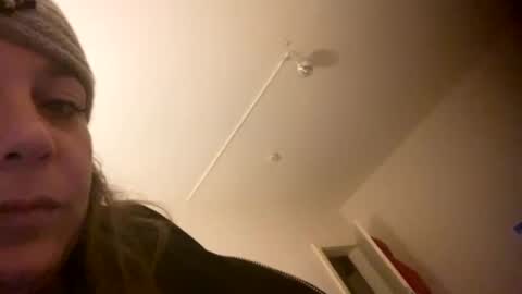 Snapshot of melli23 chatting on 12/14/24, 07:57 Melli online show from 12/14/24, 07:57