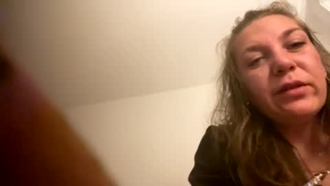 Snapshot of melli23 chatting on 12/15/24, 04:26 Melli online show from 12/15/24, 04:26