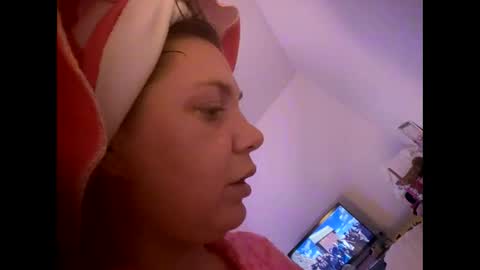 Melli online show from 01/04/25, 09:41